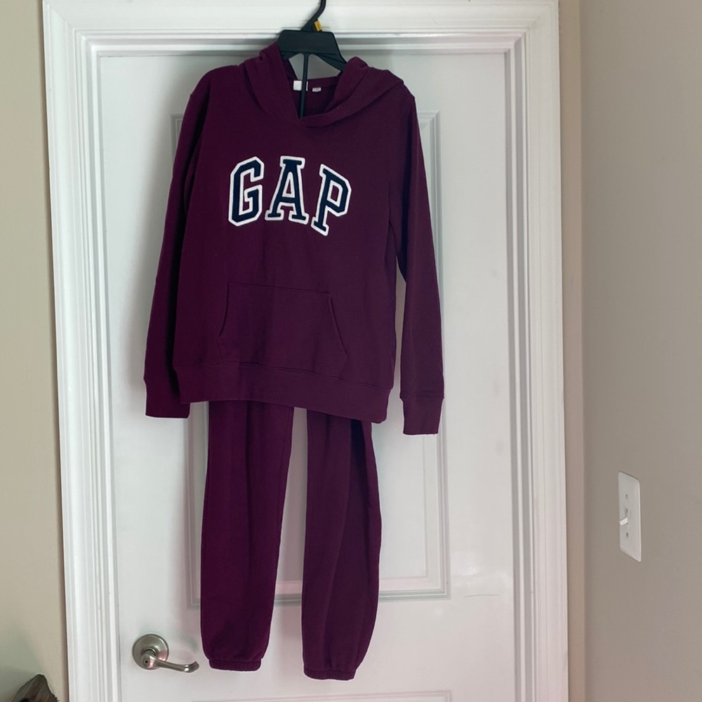 GAP Jogger Sweatsuit. Big Girl or Petite Woman